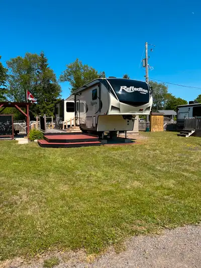 2019 Grand Design Reflection 150 series 337RLS: This 2019 Grand Design Reflection 337RLS is a fifth...