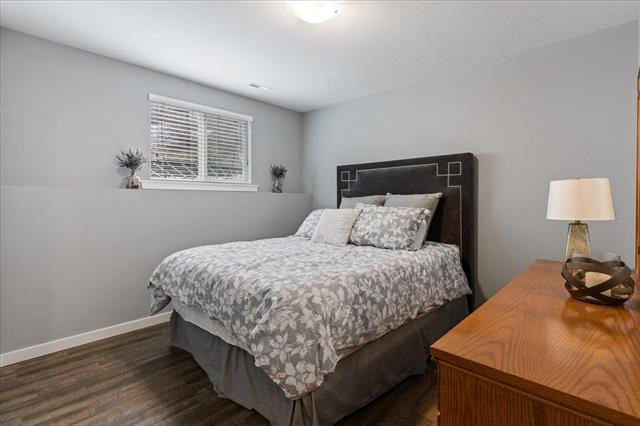 Furnished large and bright one bedroom basement suite in Long Term Rentals in Chilliwack - Image 3