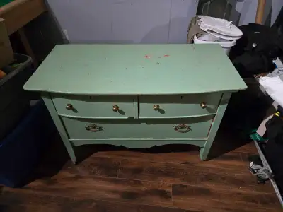 green dresser in Dressers & Wardrobes in Toronto (GTA) | Kijiji Marketplaces