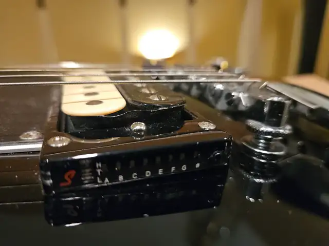 Epiphone Excalibur in Guitars in Ottawa - Image 3