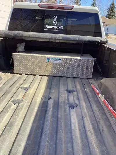 Aluminum fuel slip tank Under tonneau cover tank 36 gal or 143 L Size 16in by 48in by 12in high.