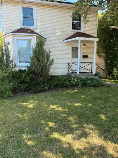Room for rent in All Female House