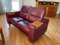 Stressless Wave Loveseat with reclining seats