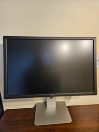 Monitor Dell - 24 Inch, HD 1920 x 1200 Resolution