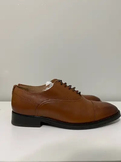 The shoes are in good condition. Purchased for a wedding and worn only once. They come in original b...