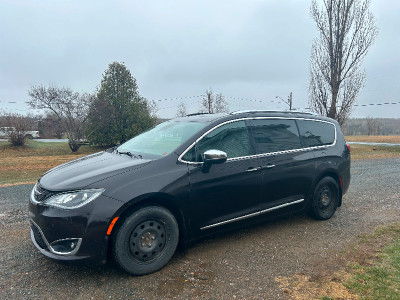 2018 Crysler Pacifica