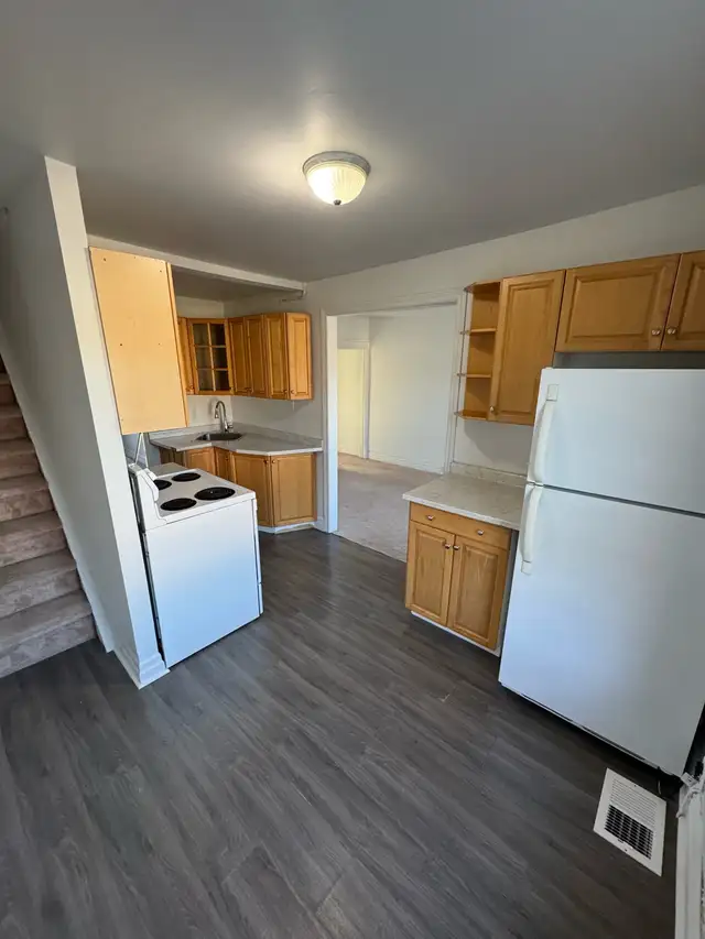 Bright 2-Bedroom – All Utilities Included – Great Locat in Long Term Rentals in Peterborough - Image 6