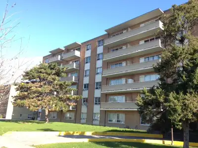 Well-maintained and spacious 1-bedroom unit available at 875 Kennedy Road in a convenient Scarboroug...