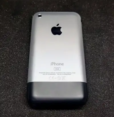 Apple iPhone 2G (1st Generation iOS 1) - 8 GB (FOR COLLECTORS), View more