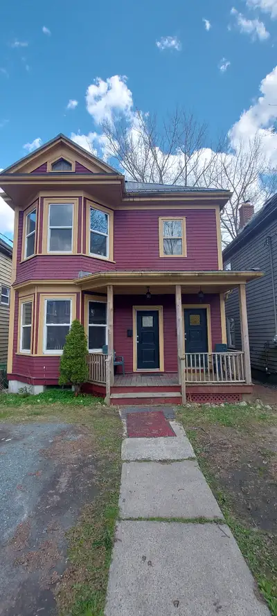 3 Bedroom ,Large Deck ,prkg,, Ldry , West End HLFX •••$2100•••