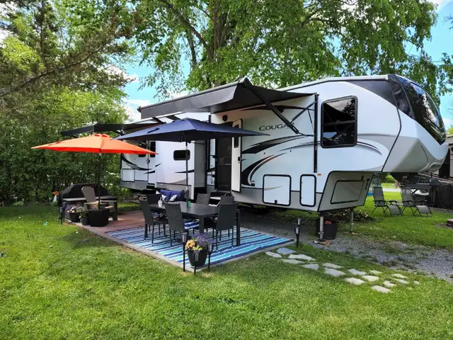 2022 Keystone Cougar 364BHL in RVs & Motorhomes in Kingston - Image 2