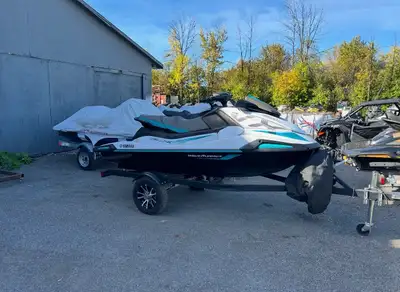 Comes with trailer it has 40 hrs 2023 Yamaha deluxe Waverunner 1000cc 4 stroke $ 16,500 still has fa...