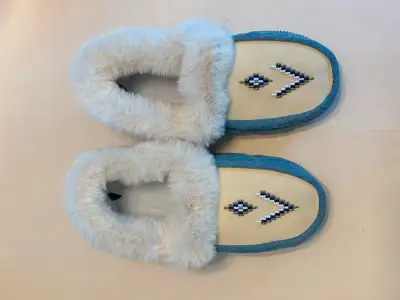 PRICE DROP! ;) These are brand new, never been worn and beautiful! Selling because they simply didn’...