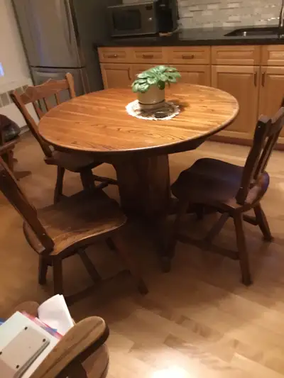 set de salle à manger à vendre, View more