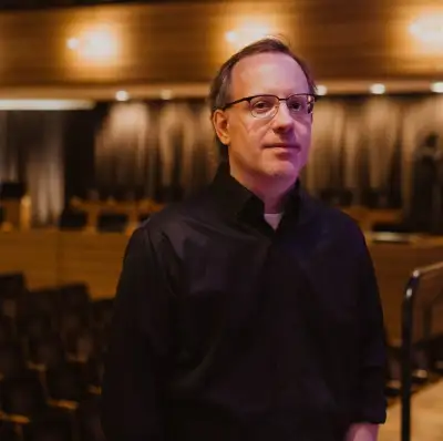 Advanced piano+ guitar teacher available--will teach in YOUR home! west end of toronto/Etobicoke AND...