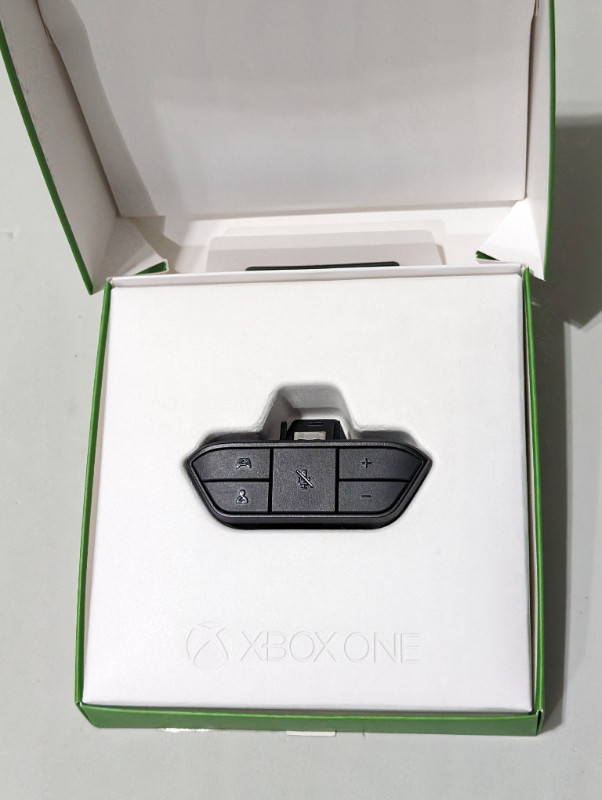 **Xbox One Stereo Headset Adapter (Model 1626) for Sale!** dans XBOX One  à Ville de Montréal - Image 2