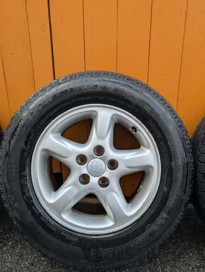 Michelin X-Ice Latitude winter tires 215 70 R16 coming off from 2018 Rav4 with OEM alloy wheels are...