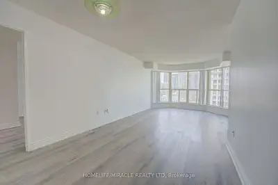 2+1 Bedroom Condo for Lease in Mississauga.