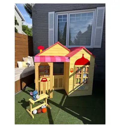 kids play house bluey indoor/ out  w/ bench brand new , View more