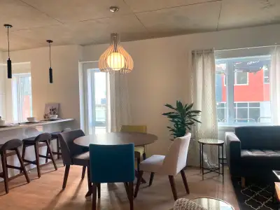 4 1/2 neufs, tout meublé, tout inclus, gym, balcon, terrasse