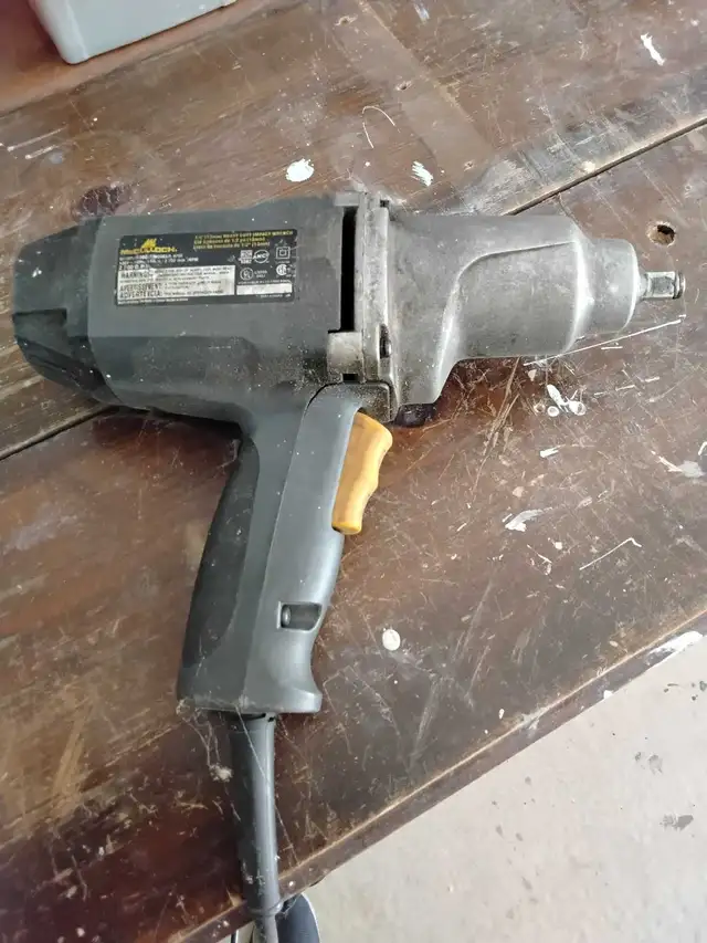McCulloch Impact Driver in Power Tools in Delta/Surrey/Langley - Image 2