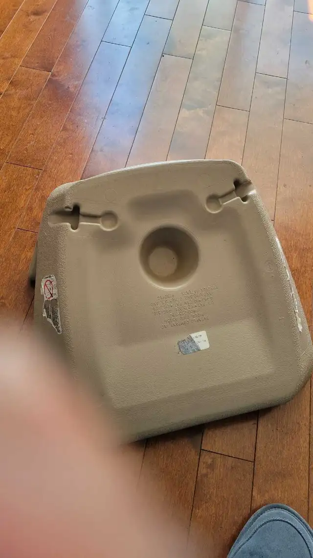 Car booster seat for kids in Strollers, Carriers & Car Seats in Ottawa - Image 4