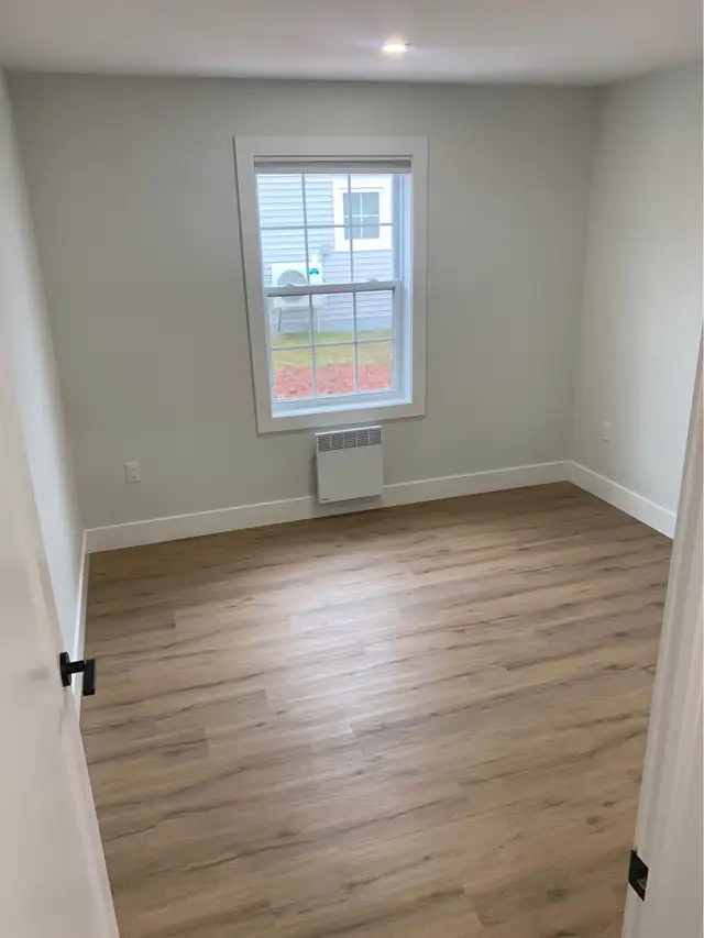 3 Bedroom, 2 Baths -Townhouse For Rent in Long Term Rentals in Charlottetown - Image 5