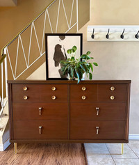 Art Deco 6-drawer Walnut Dresser