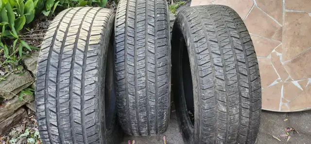 3 pneus d'été comme neuf Goodyear 225 60 R16 in Tires & Rims in City of Montréal - Image 4