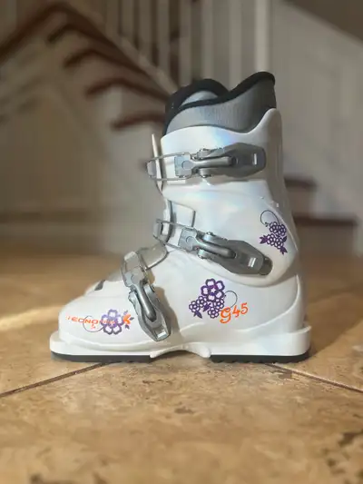 22.5 ski boots, View more