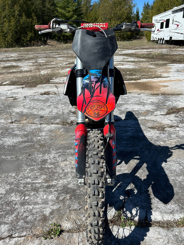 2019 Ktm 250 sxf in Dirt Bikes & Motocross in Kawartha Lakes - Image 3
