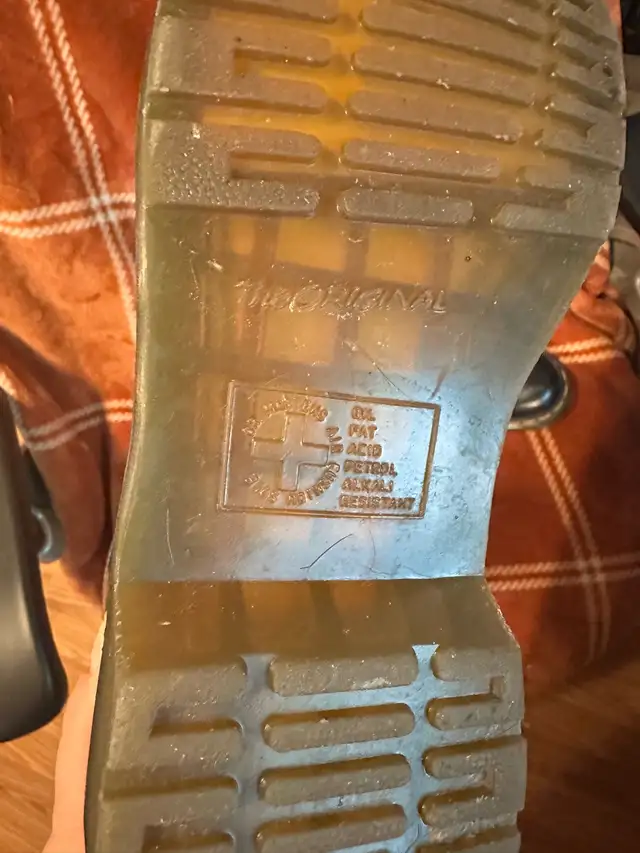 Women’s Doc Martens original 1460 size 7 in Women's - Shoes in Bedford - Image 6