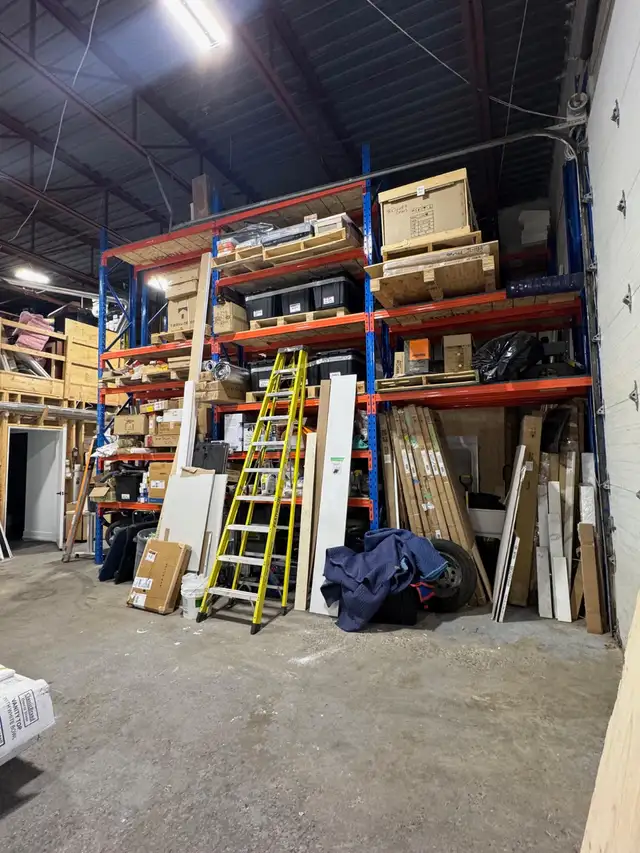 Small Warehouse / Office Available - Sublease! in Commercial & Office Space for Rent in Ottawa - Image 4