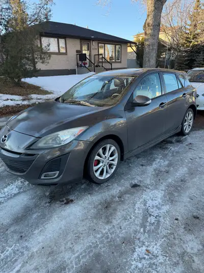 Beautiful Mazda 3 sport , 2.5L 6 speed MANUAL TRANSMISSION, good body , no rust, rebuilt status, alu...
