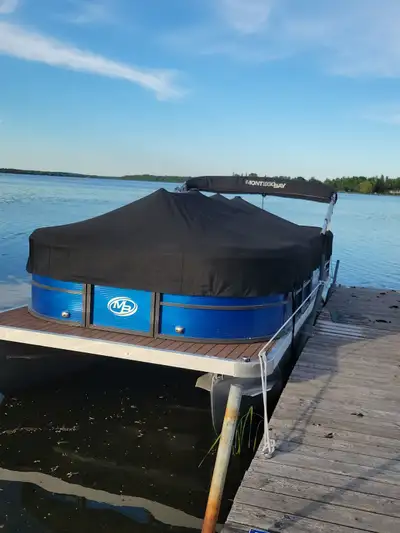 2020 Montego Bay 8520 deluxe pontoon. 2021 Suzuki.90ph Excellent luxury boat, many upgrades, extreme...