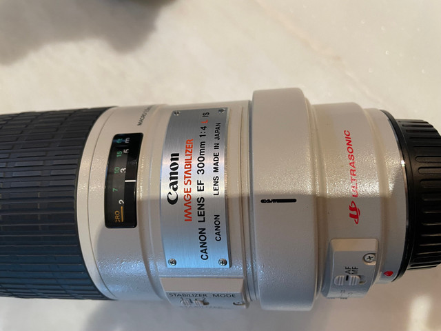 Canon EF 300mm 1:4L IS PRIME in Cameras & Camcorders in Kawartha Lakes - Image 3