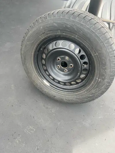 Toyo observe GSI-6 LS Winter tires and steel rims 235/65/17 Used 1 winter Previously installed on 20...