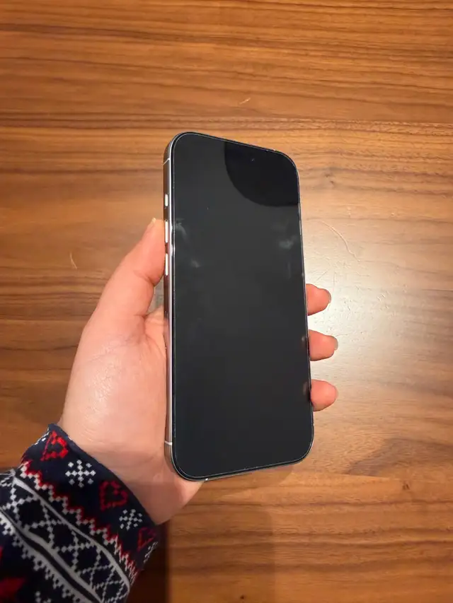 iphone 16 pro in Cell Phones in Burnaby/New Westminster - Image 6