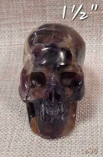 Crâne Skullis 1½" Améthyste chevron. Amethyst mini skull., View more