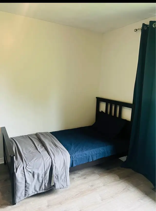 One Bedroom in a 3 Bedroom House