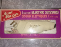 1960s Aunt Mary's Electric Scissors