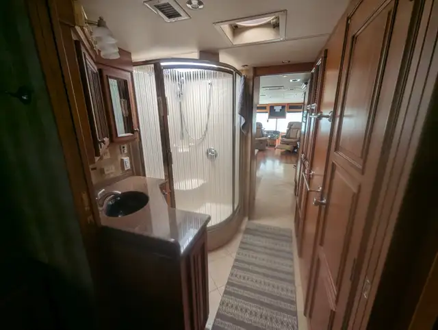 Motorhome - 2003 Spartan Travel Supreme Select in RVs & Motorhomes in Edmonton - Image 14