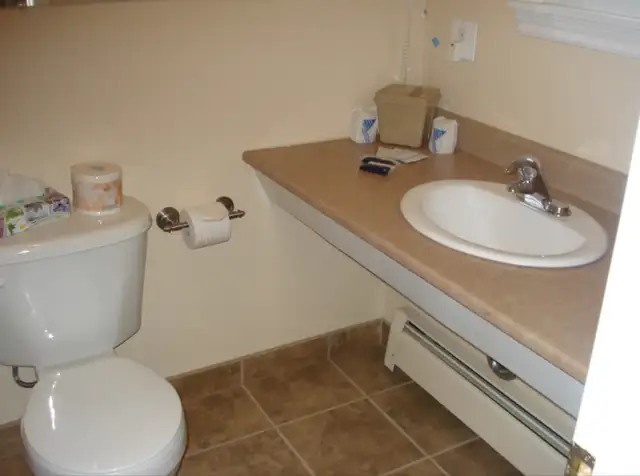 All Inclusive! Fully Furnished & Renovated Bachelor Apartment in Long Term Rentals in Charlottetown - Image 6