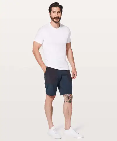 LULULEMON CITY COMMUTE SHORT 9" TRUE NAVY SIZE LARGE, View more