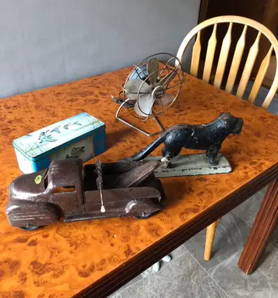 Antiques and Collectibles/ Signs , View more