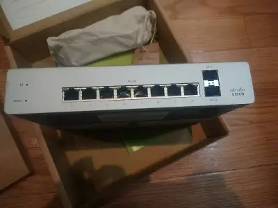 Cisco Meraki MS220-8P | 8port Gigabit Network Switch | POE | SFP, View more