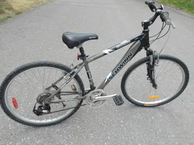 Schwinn Cadence aluminum bicycle (sm 16" frame), View more