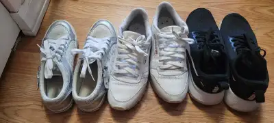 Ladies sneakers, Size 7, View more