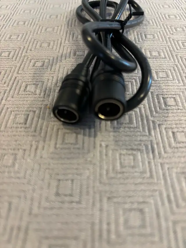 COAXIAL WIRE/Cable TV to VCR 36 inches  in Video & TV Accessories in City of Montréal - Image 3