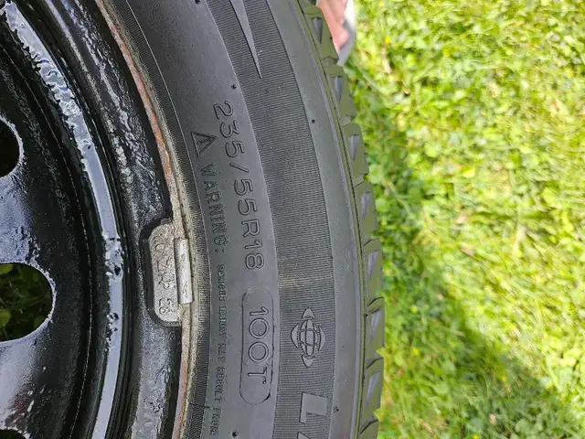 Pneus d'hiver avec jantes   in Tires & Rims in Laval / North Shore - Image 3